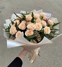 Букет Кремовые розы Латте в Кудымкаре