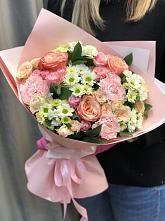 Букет нежные объятья в Кудымкаре Букет цветов из: Гвоздики, Розы и Хризантемы в Кудымкаре