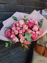 Букет розы в пальмах в Кудымкаре Букет цветов из: Розы в Кудымкаре